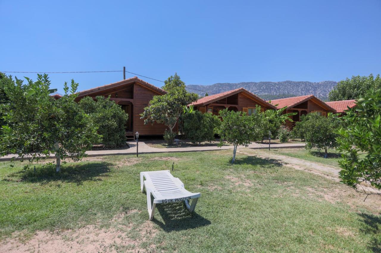 Ugur Pansiyon Bungalows Cirali Bagian luar foto