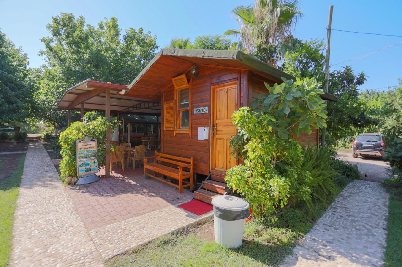 Ugur Pansiyon Bungalows Cirali Bagian luar foto