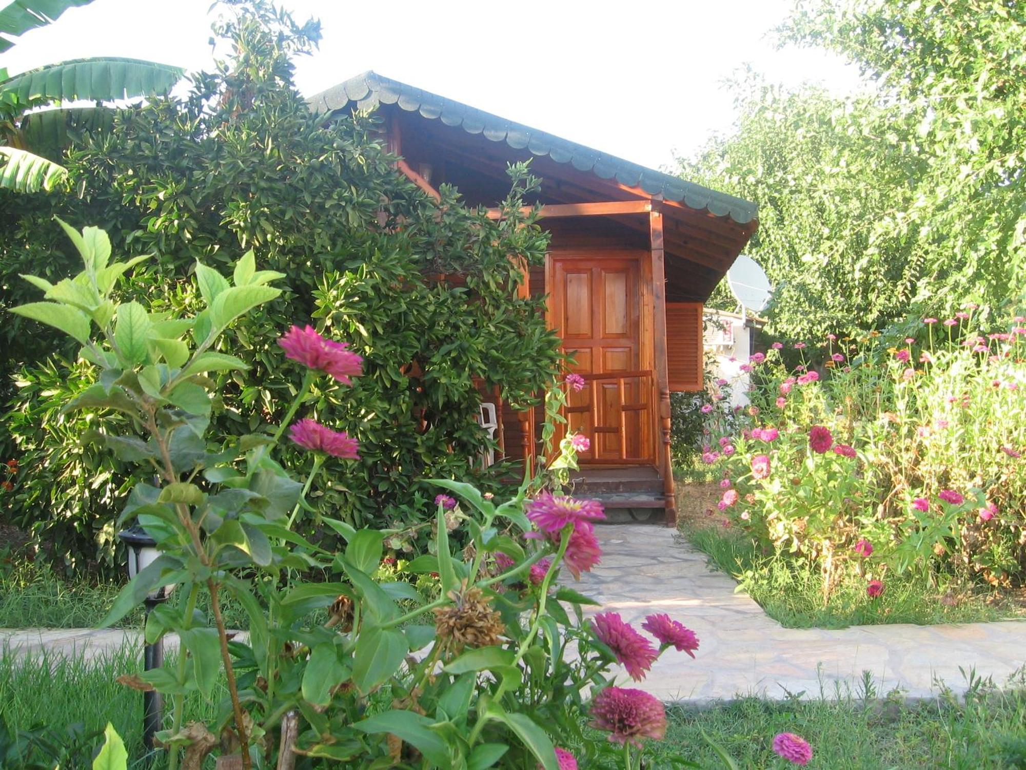 Ugur Pansiyon Bungalows Cirali Bagian luar foto
