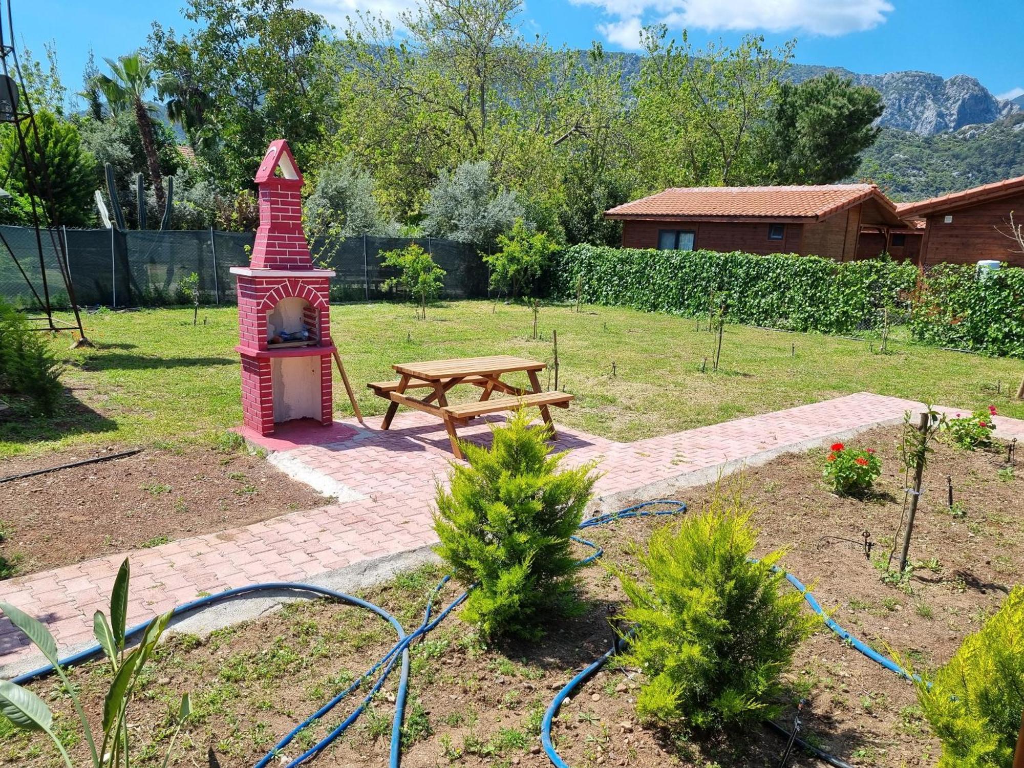 Ugur Pansiyon Bungalows Cirali Bagian luar foto