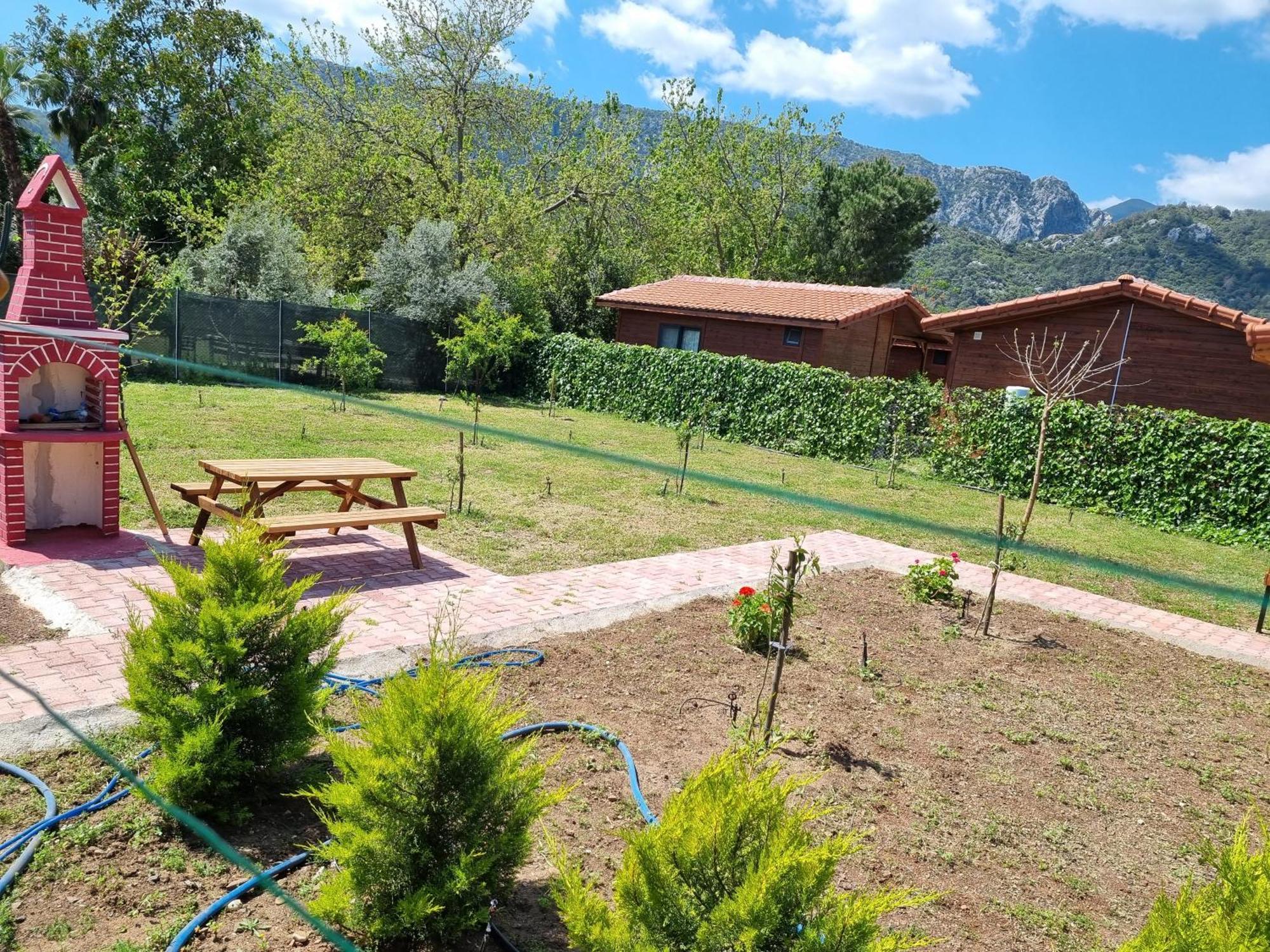 Ugur Pansiyon Bungalows Cirali Bagian luar foto